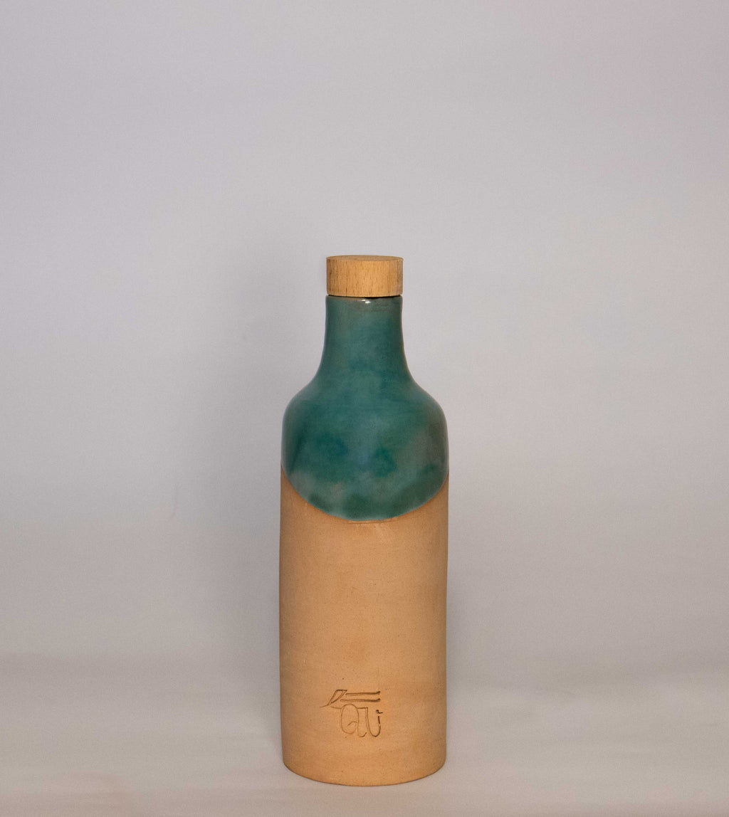 The Small Nūt Bottle
