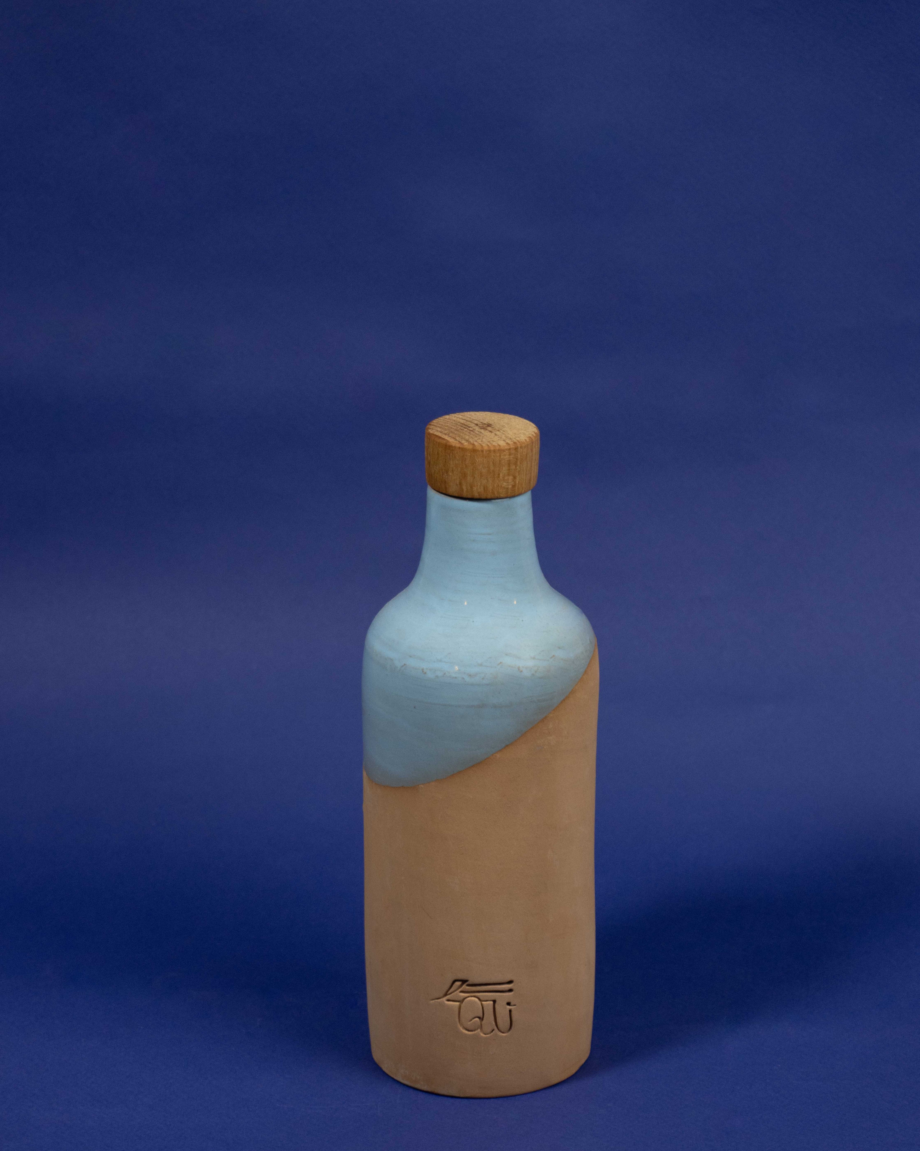 The Small Nūt Bottle